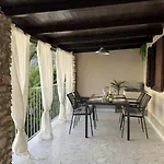 House Franceskini سالي