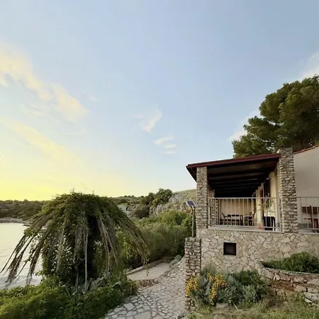 House Franceskini * Sali